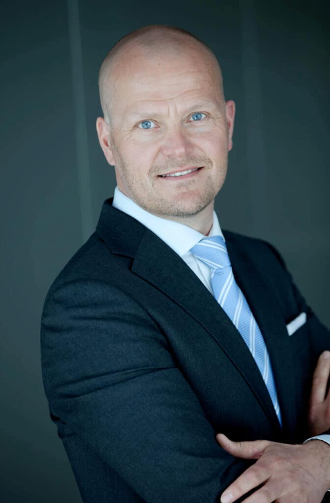 Torbjørn Bekken Torbjørn Bekken, Corporate Legal Counsel and Secretary to the Board of Directors at DNV.